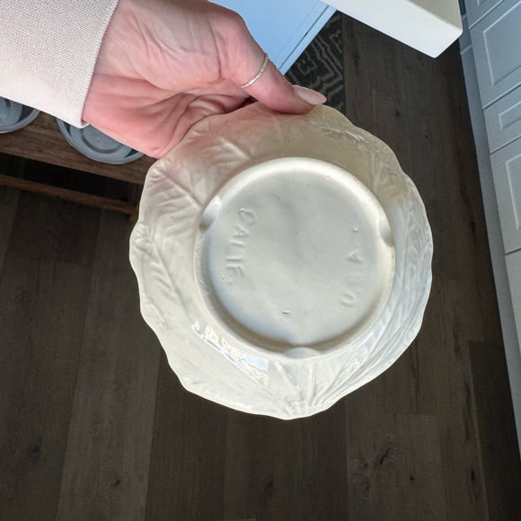 Vintage California Pottery Lusterware White Pearlescent salad bowls - Picture 11 of 11